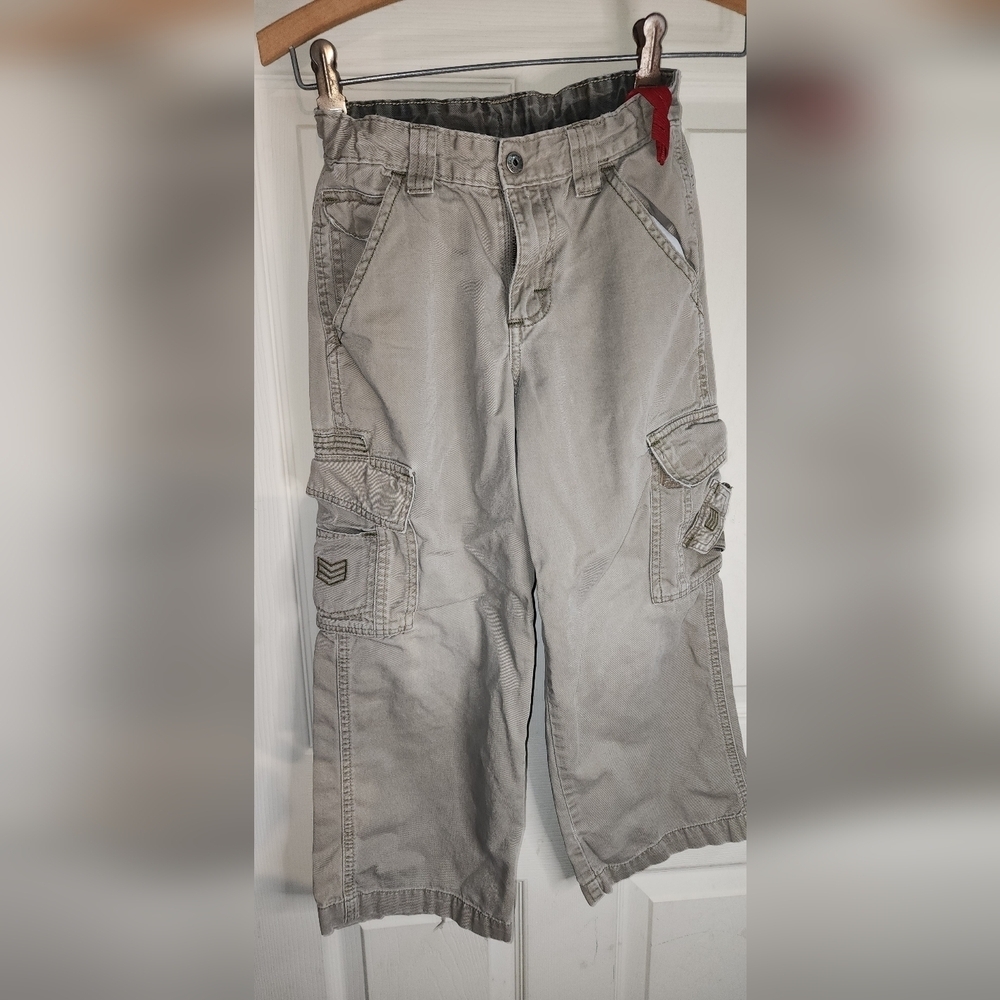 Wrangler Khaki Cargo Pants Boys Size 8 Regular. Used Condition See Photos